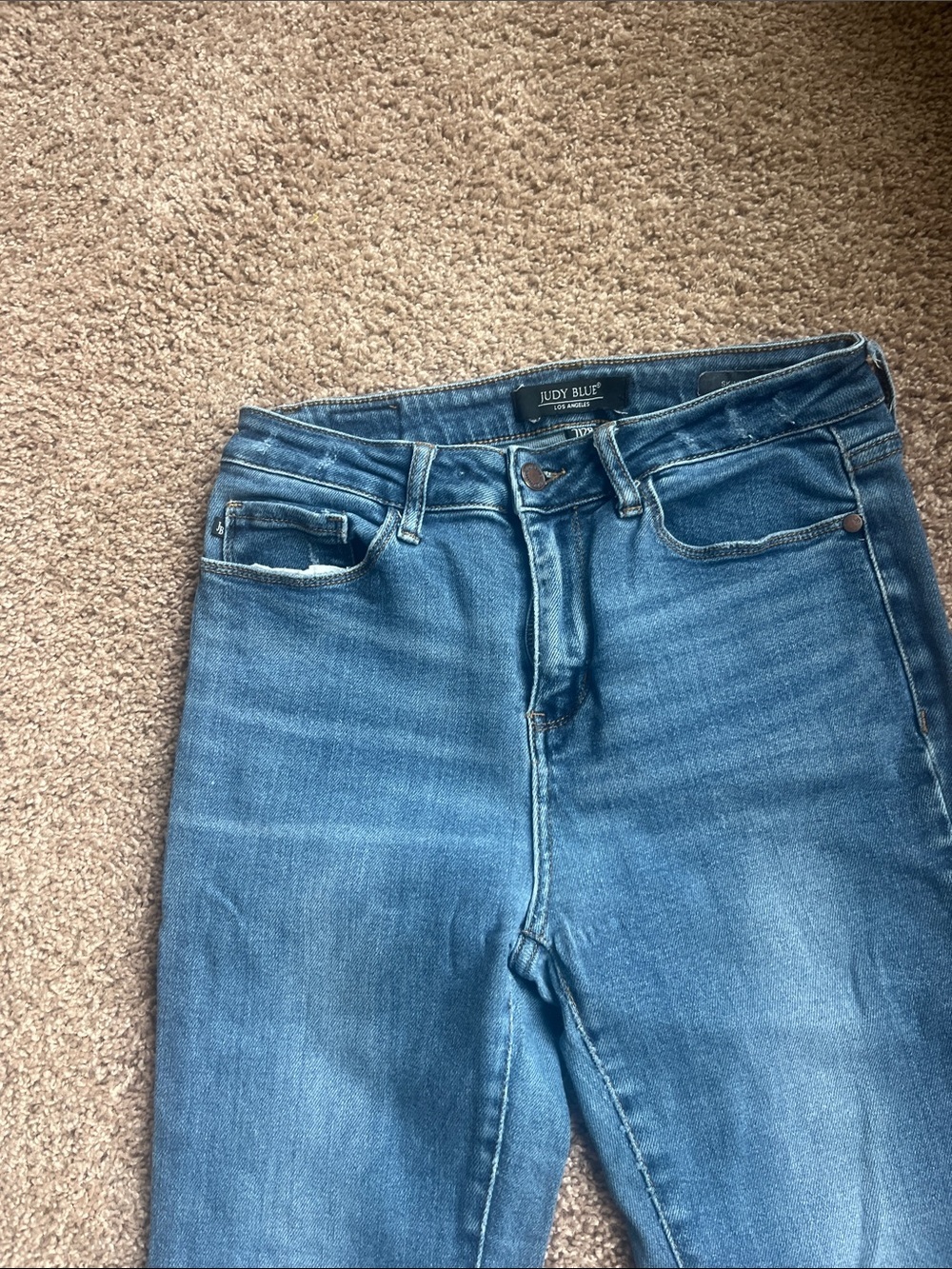 Judy Blue Medium Wash High-Rise Skinny Jeans with Frayed Ankles Size 28 - Picture 3 of 7